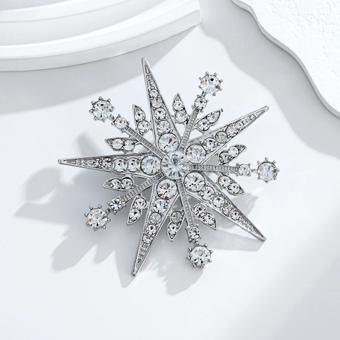 Fashion Eight-Pointed Star Brooch Alloy Rhinestone Snowflake Breastpin For Wedding Banquet Women Dress Coat Accessories