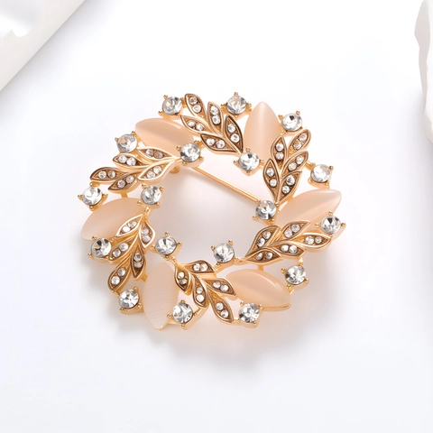 Elegant Rose Gold Alloy Cat Eye Stone Flower Wreath Brooch With Rhinestone Decorative Floral Corsage Pin For Women Wedding Jewelry