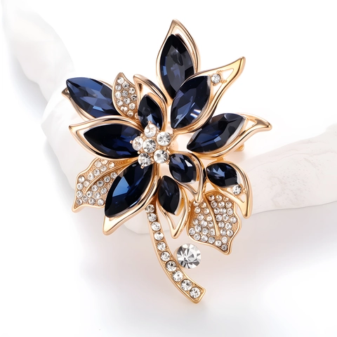 Vintage Zinc Alloy Crystal Flower Brooch For Women Elegant Rhinestone Floral Pin For Suit Coat Wedding Banquet Jewelry