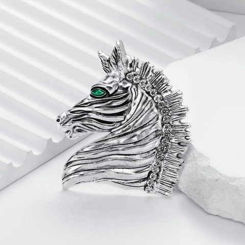 Vintage Alloy Zebra Horse Head Brooch Rhinestone Green Gem Eye Exquisite Animal Corsage Pin Jewelry Gift For Women