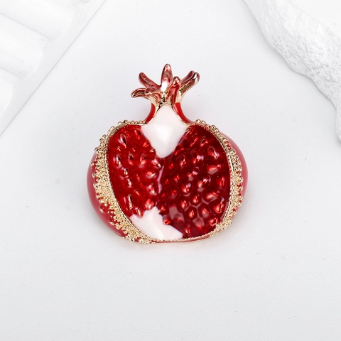 Elegante Spilla a Forma di Melograno per Donna in Lega di Zinco con Smalto Rosso Decorazione per Abbigliamento Gioielli Regalo