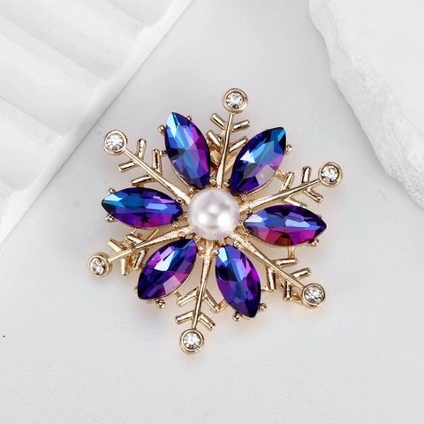 Elegant Snowflake Brooch For Women Gold Plated Alloy Inlaid With Gradient Blue Purple Crystal And Faux Pearl Accessory Jewelry Pin