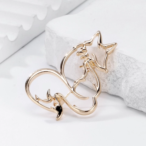 Elegante Spilla a Forma di Volpe Traforata in Lega di Zinco Galvanica Oro Argento Spilla da Giacca per Abito Maglione Donna Uomo