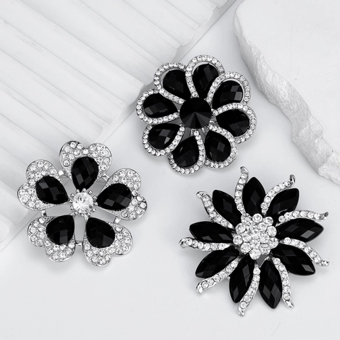 Eleganter Legierung Strass Blume Brosche Für Damen Vintage Schwarz Kristall Floral Brustnadel Kleidung Deko Accessoire