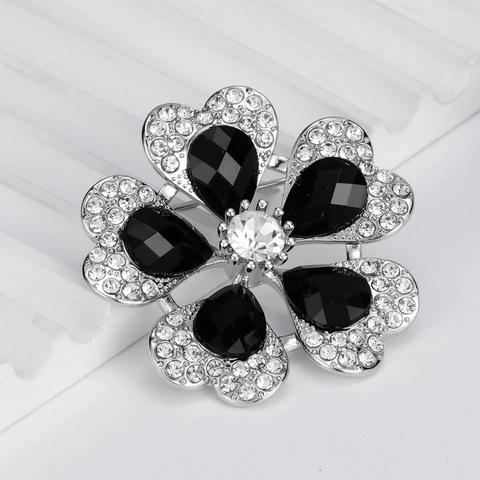 Elegant Flower Brooch With Black Water Drop Gemstone Rhinestone Embellished Silver Alloy Corset Pin For Women Wedding Jewelry