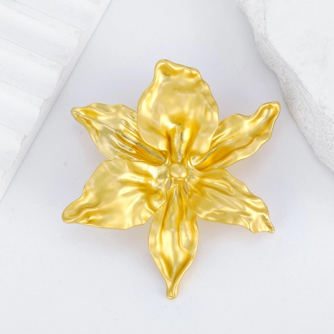 Französisch Vintage Unregelmäßige Goldene Blumenbrosche Für Damen Legierung Mattes Metall Florale Anstecknadel Mode Kleidung Schmuck