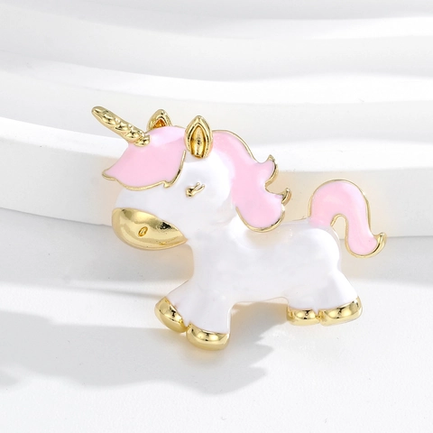 Cartoon Unicorn Alloy Enamel Brooch Pin For Women Kids Gold Plated White Pink Fashion Animal Jewelry Badge Pin Gift