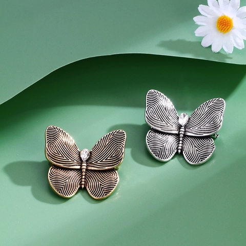 Vintage Legierung Strass Schmetterling Brosche Retro Spiralstruktur Insekt Brustnadel Gold Silber Pin Für Anzug Jacke Schmuck