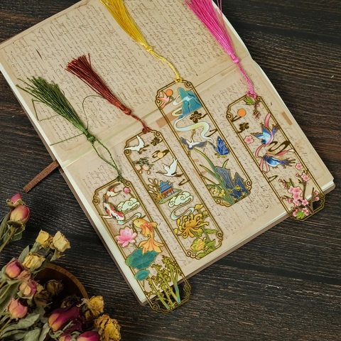 Vintage Chinese Style Hollow Metal Bookmark Elegant Brass Koi Crane Magpie Pavilion Design Creative Stationery Gift For Readers