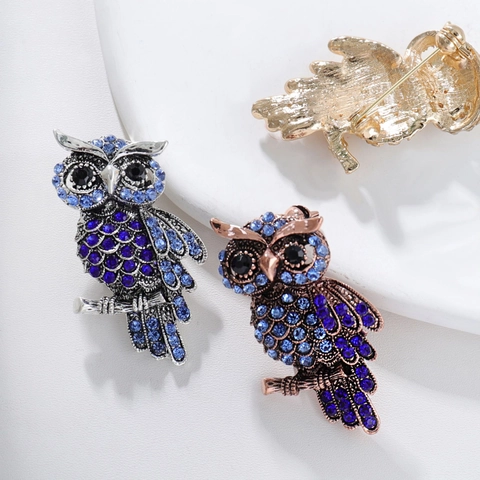 Elegant Alloy Owl Brooch With Blue White Rhinestones Vintage Animal Shape Lapel Pin For Women Party Jewelry Accessories