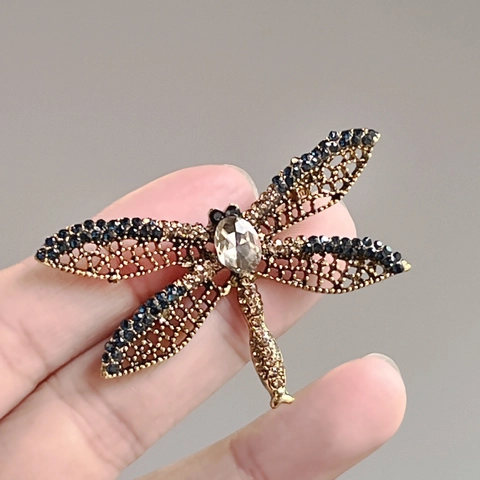 Vintage Gold Dragonfly Brooch For Women Luxury Blue Champagne Rhinestone Insect Pin For Suits Accessories Jewelry