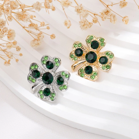 Women's Lucky Four-Leaf Clover Brooch Pin Alloy Green Rhinestone Inlaid Gold Silver Anti-Exposure Corsage Jewelry Gift