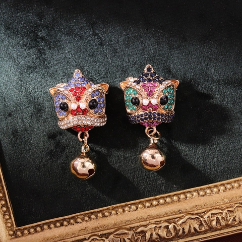 Broche de Danse du Lion Style Chinois en Alliage Plaqué Or avec Strass et Cloche pour Accessoires de Hanfu Bijoux Femme