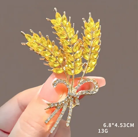 Vintage Alloy Golden Wheat Ear Brooch With Yellow Crystal And White Rhinestone Bow Elegant Pin For Women Suit Accessories