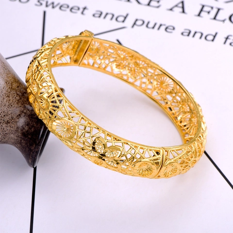 Südostasiatischer 24K Vergoldeter Kupferarmreif Für Damen Ethnisches Blumenmuster Hochzeitsschmuck Party Geschenk
