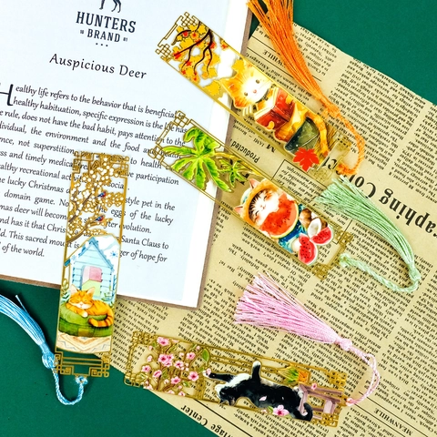 Vintage Schattige Kat Metalen Holle Bladwijzers Met Gekleurde Satijnen Kwastjes Vier Seizoensontwerpen Voor Lezen Cadeau
