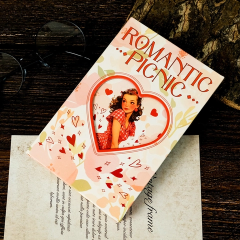 Taccuino Hardcover Vintage Retro Pin-up Girl Con Rientranza a Forma di Cuore Diario Journal Floreale Rosa per Ufficio Scuola Regalo Cartoleria
