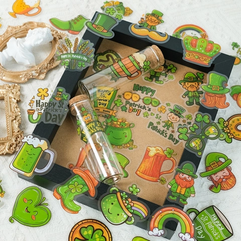 Adesivi Decorativi Giorno di San Patrizio Impermeabile Trasparente PET Cartone Animato Leprechaun Trifoglio Pentola Oro DIY Adesivi Con Bottiglie Vetro