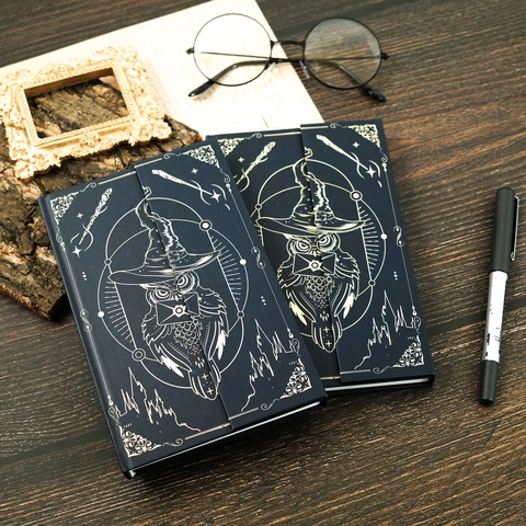 Quaderno a Copertina Rigida Gufo Magico Diario Fantasy Vintage Con Stampa a Caldo Oro Per Ufficio Riunione Scrittura Blu Scuro Oro