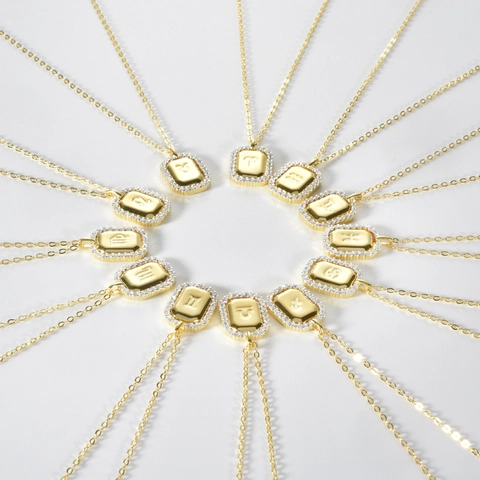 Collar del Zodiaco de Plata de Ley 925 para Mujer Chapado en Oro de Dieciocho Quilates Colgante Rectangular Doce Constelaciones