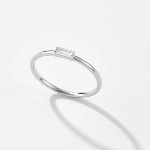 Anillo de Plata de Ley 925 para Mujer Corte Baguette Zirconia Simple Retro Chapado en Oro de 18K Oro Blanco Banda Fina Anillo Apilable Joyería de Moda