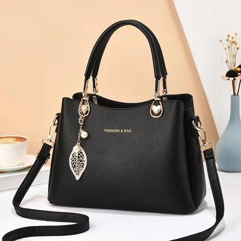 Bolso de Hombro Minimalista de Cuero PU Grano de Lichi Con Colgante de Hoja de Metal y Perla Artificial Bolso de Mano Mujer