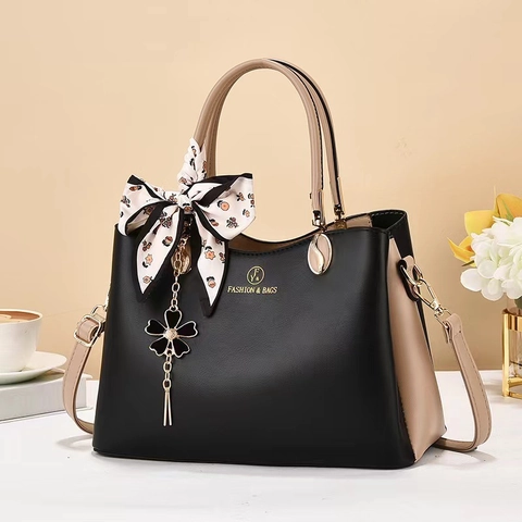 Damen PU-Leder Farbblock Henkeltasche Mit Satin-Schal Blumenanhänger Abnehmbarem Schultergurt Elegante Tote Bag