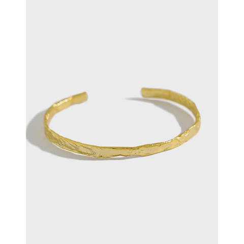 Brazalete Abierto de Plata de Ley S925 Martillado Irregular para Mujer Chapado en Oro y Platino Brazalete de Puño Minimalista Individual Regalo de Joyería
