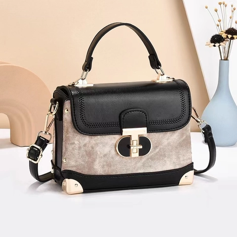 Women Retro PU Leather Shoulder Bag Contrast Color Embossed Handbag With Metal Lock Square Crossbody Bag Vintage Purse