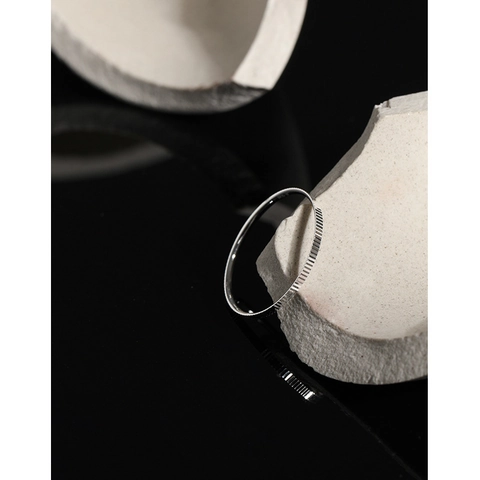 Minimalist 925 Sterling Silver Thin Ring For Women 1.2mm Vertical Groove Texture Industrial Style Geometric Finger Ring