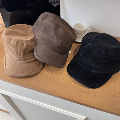 Women's Faux Suede Flat Top Military Cap Adjustable Fashion Sun Hat Autumn Winter Warm Cadet Hat For Casual Daily Use