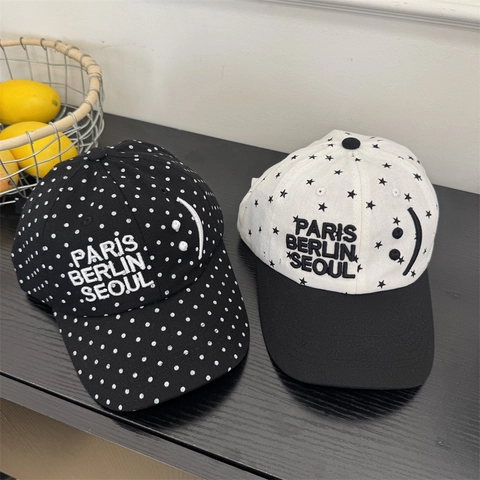 Gorra de Béisbol Estilo Coreano para Mujer con Bordado de Estrellas y Lunares Paris Berlin Seoul Cara Sonriente Ajustable