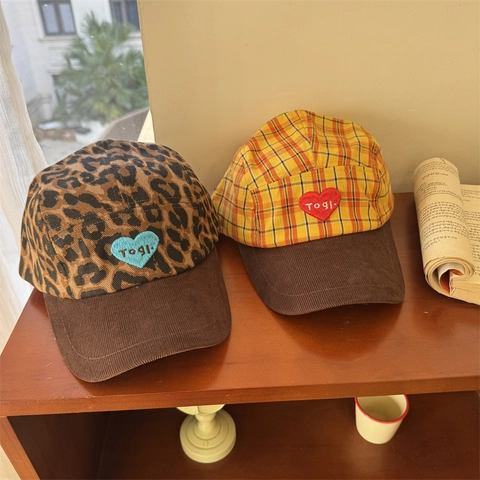 Berretto da Baseball Patchwork con Ricamo a Cuore Retro Tesa in Velluto a Coste Scacchi Leopardo Cappello Camp Regolabile