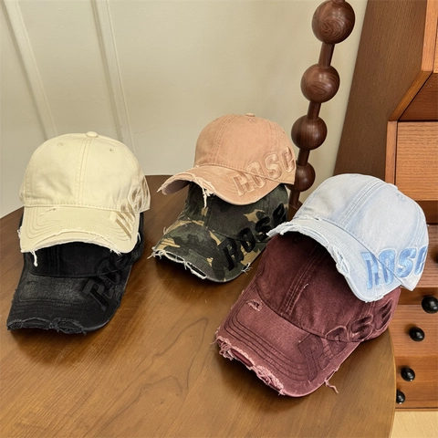 Casquette de Baseball Rétro Usée pour Femme Polyester Délavé avec Trous Broderie Rose Ajustable Pare-soleil Streetwear