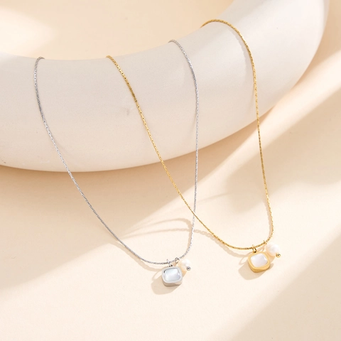 Roestvrijstalen Vierkante Parelmoer Hanger Ketting Met Natuurlijke Zoetwaterparel Elegante Vergulde Verzilverde Minimalistische Sieraden Voor Dames