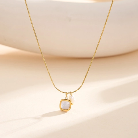 Roestvrijstalen Vierkante Parelmoer Hanger Ketting Met Natuurlijke Zoetwaterparel Elegante Vergulde Verzilverde Minimalistische Sieraden Voor Dames