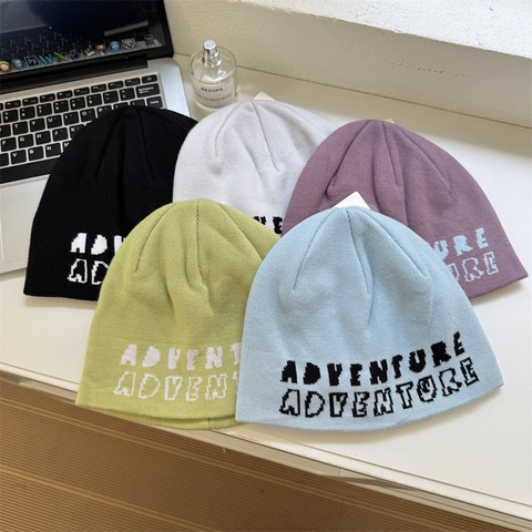 Adventure Pixel Letter Jacquard Knit Beanie Polyester Warm Winter Hat For Men Women Streetwear Casual Ski Cap