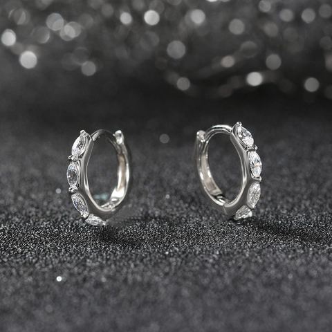 Orecchini a Cerchio in Argento Sterling 925 Con Zirconia Marquise Orecchini Huggie Minimalisti Eleganti per Donna Gioielli di Lusso