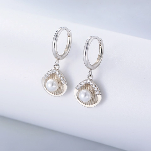 Orecchini Pendenti a Forma di Conchiglia con Perla Artificiale Perno in Argento Sterling 925 Eleganti Orecchini con Strass per Donna Gioielli