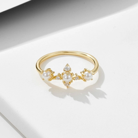 925 Sterling Silver Crown Ring For Women Artificial Pearl Rhinestone Inlaid French Vintage Golden Finger Ring Jewelry