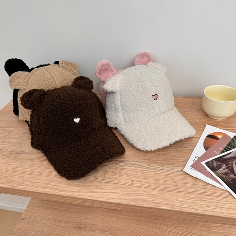 Cute Bear Ears Acrylic Lamb Velvet Baseball Cap For Women Winter Warm Heart Embroidery Adjustable Soft Fuzzy Peak Hat