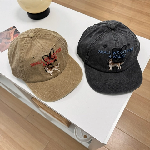 Berretto da Baseball in Cotone Lavato Con Ricamo Cane Retrò Effetto Usato Regolabile Cappello da Sole per Uomo Donna Casual