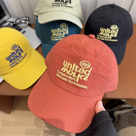 Casquette de Baseball Unisexe à Séchage Rapide Avec Broderie de Lettres Réglable Respirant Protection Solaire Sport de Plein Air