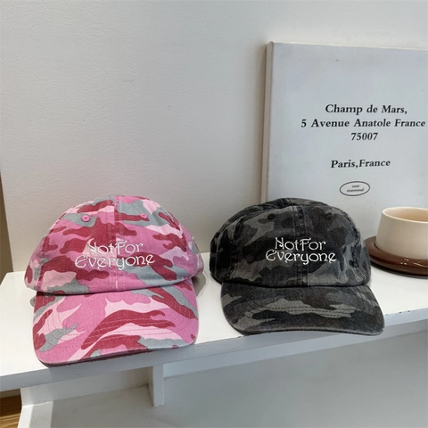 Berretto da Baseball Camouflage in Acrilico con Ricamo a Lettere Regolabile Cappello da Sole Retro Streetwear Moda Unisex