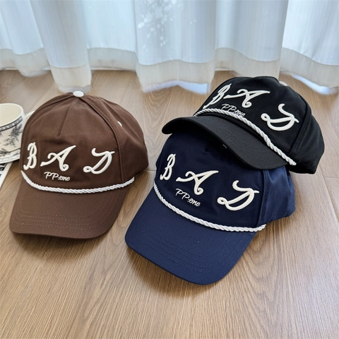 Gorra de Béisbol para Mujer Estilo Coreano Con Bordado de Letra BAD Streetwear Retro Sombrero de Sol Ajustable Con Cuerda Decorativa Casual