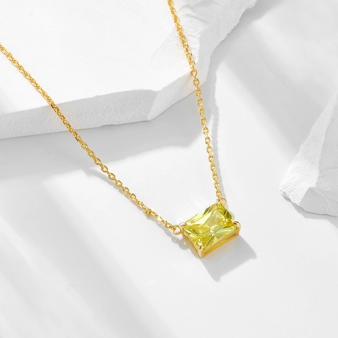Collar con Colgante de Circonia Rectangular de Plata de Ley 925 Minimalista para Mujer Cadena de Clavícula Geométrica Bañada en Oro