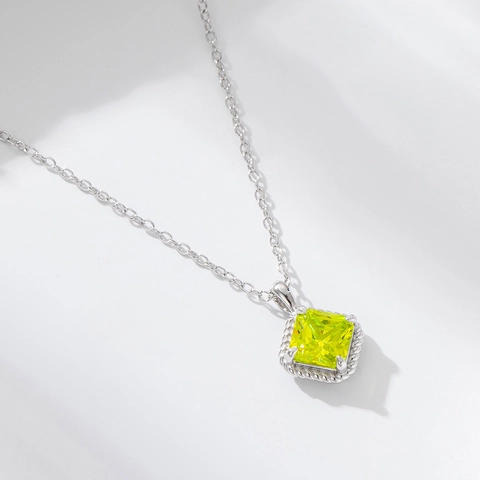 925 Sterling Silver Geometric Square Green Zirconia Pendant Necklace For Women Elegant Gold Silver Plated Clavicle Chain Jewelry