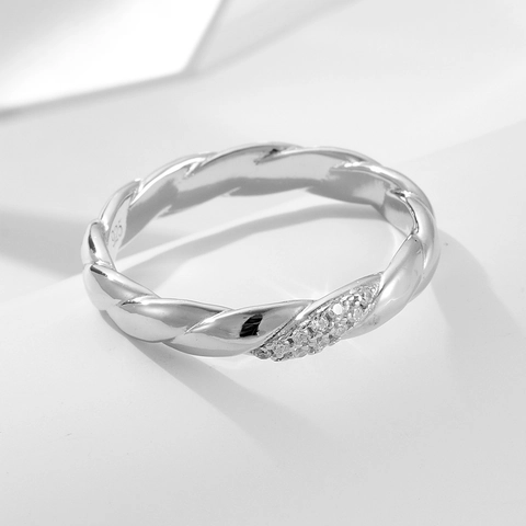 925 Sterling Silver Twist Rope Rhinestone Ring For Women Minimalist Vintage Gilded Geometric Band Ring Lightweight Luxury Finger Jewelry Gift