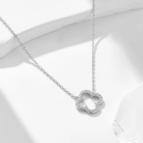 925 Sterling Silver Hollow Four-Leaf Clover Pendant Necklace Rhinestone Inlaid Fashion Clavicle Chain Jewelry For Women