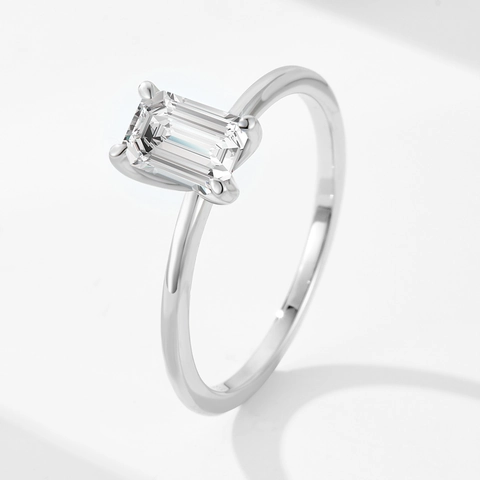 Anillo de Plata de Ley 925 Moissanita para Mujer Corte Esmeralda Elegante Engaste de Cuatro Garras Joyería de Boda